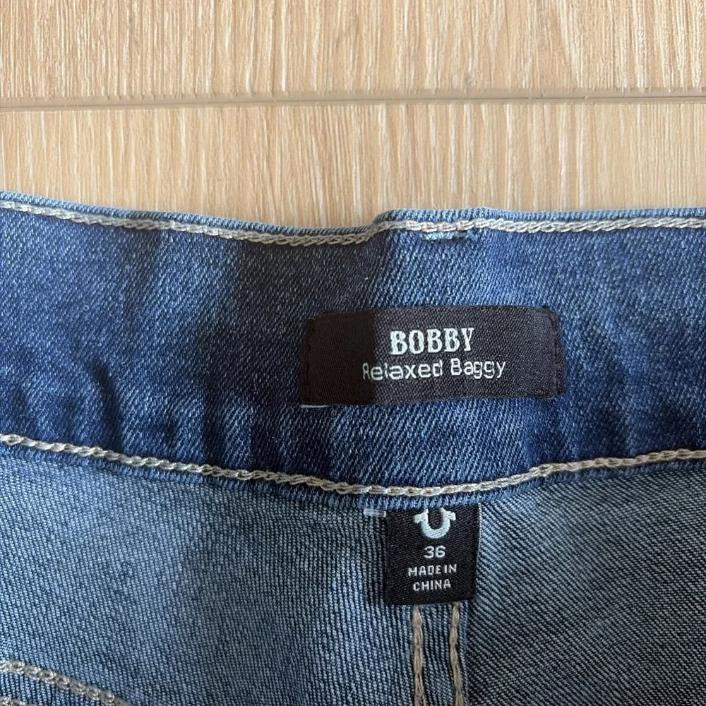 True Religion Bobby Applique Relaxed Baggy Jeans Size 36 Medium Blaze Wash NWT